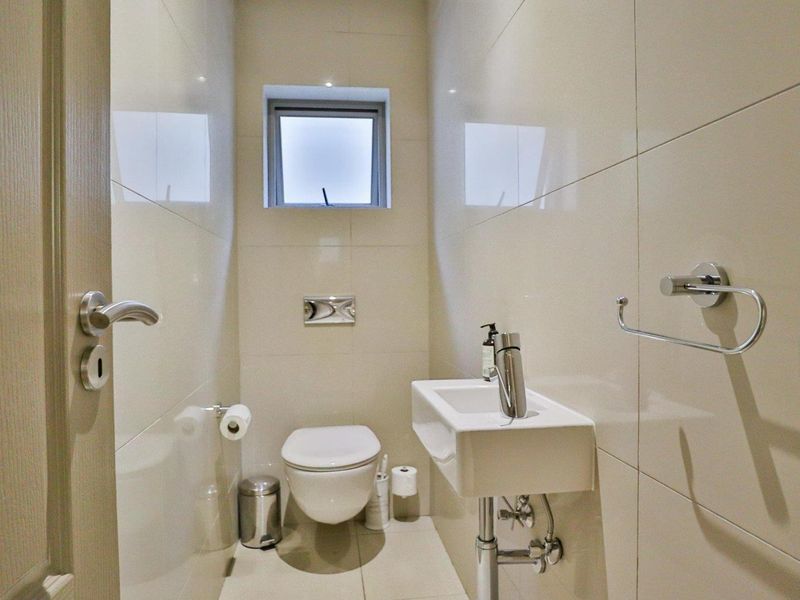 Townhouse For Sale in Parkmore, Sandton - Photo 10