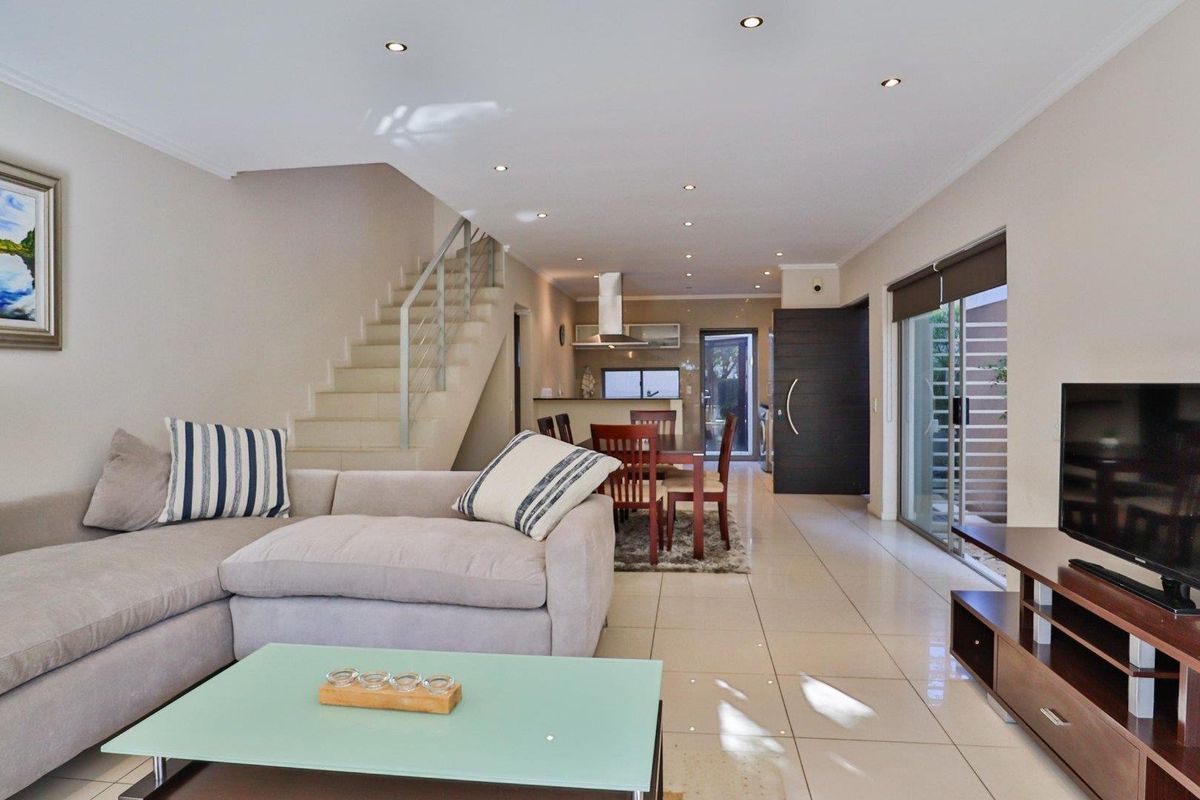 Townhouse For Sale in Parkmore, Sandton - Photo 5