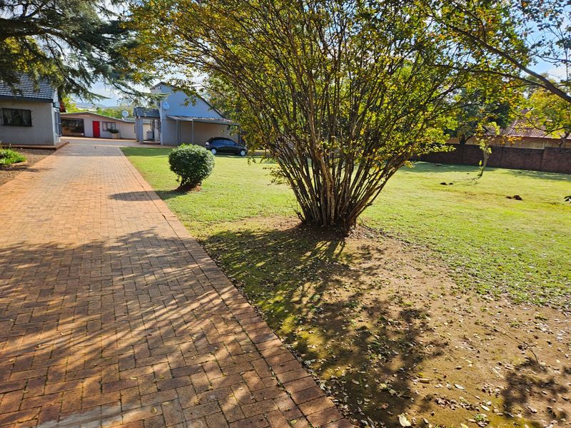 Small Holding For Sale in Raslou AH, Centurion - Photo 2
