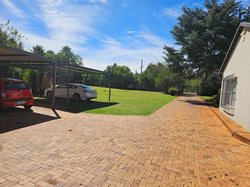 Small Holding For Sale in Raslou AH, Centurion - Photo 5