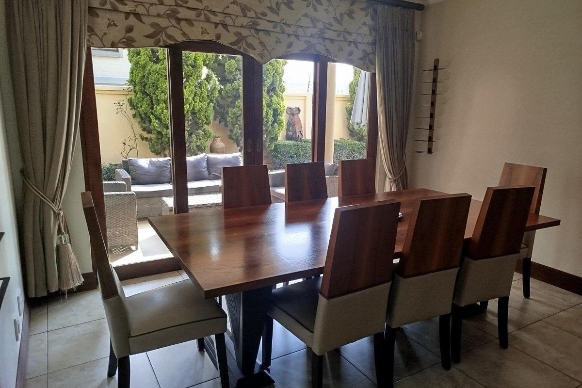 Townhouse To Rent in Sandton - Photo 4