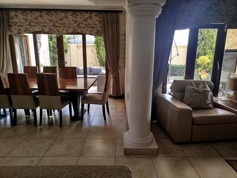 Townhouse To Rent in Sandton - Photo 10