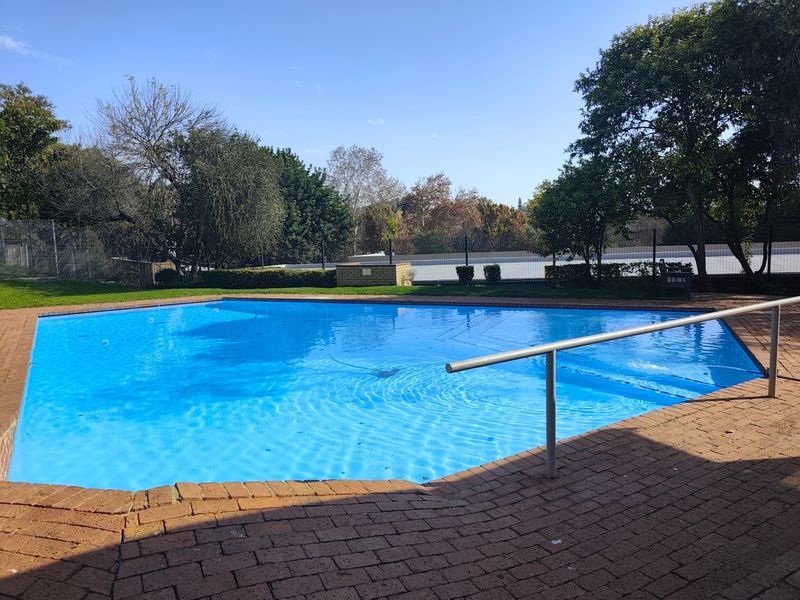 Apartment To Rent in Sandton Central, Sandton - Photo 1
