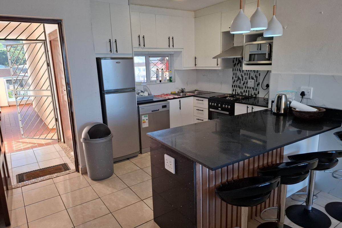 Apartment To Rent in Lawrence Rocks, Margate, KwaZulu Natal - Photo 4