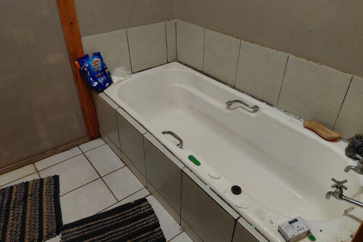 House For Sale in Roodepoort North, Roodepoort - Photo 3