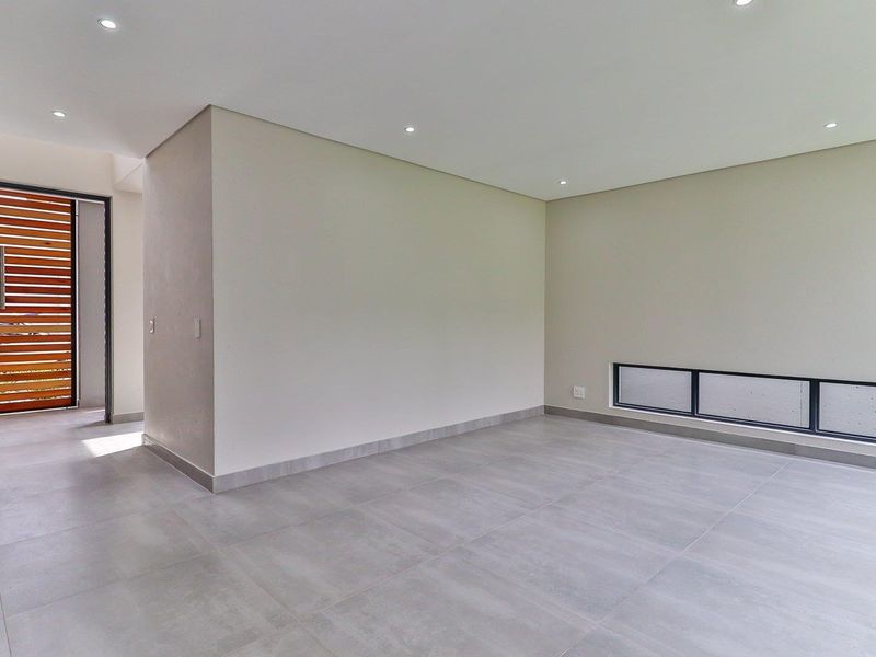 Townhouse To Rent in Sandton - Photo 6