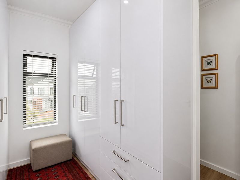 Townhouse For Sale in Vierlanden, Durbanville - Photo 5