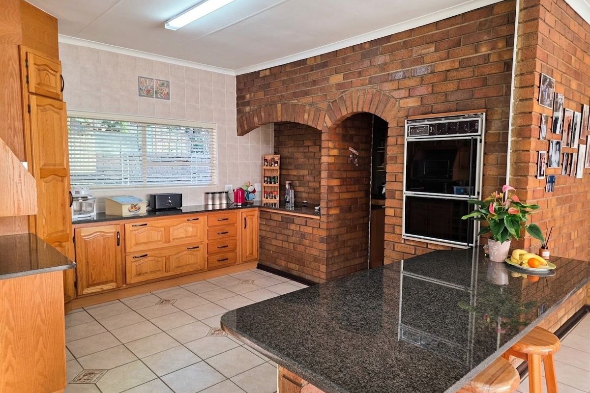 Glen Marais - 4 Bedroom / 2 bath and Study - Photo 3