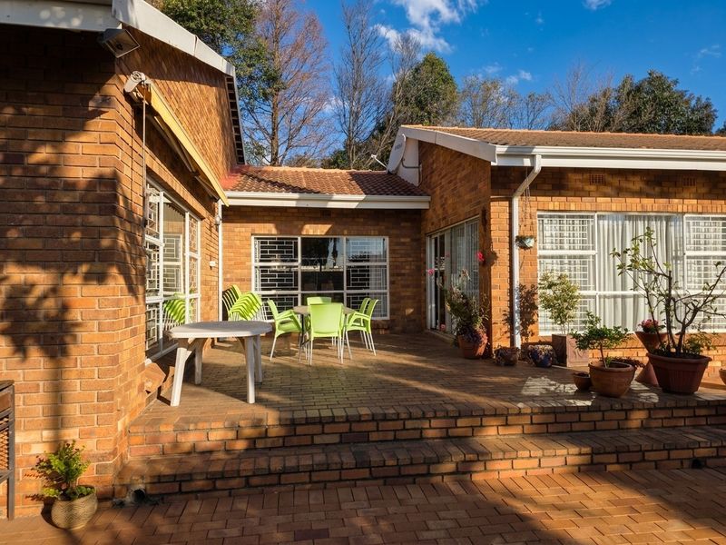 Glen Marais - 4 Bedroom / 2 bath and Study - Photo 2