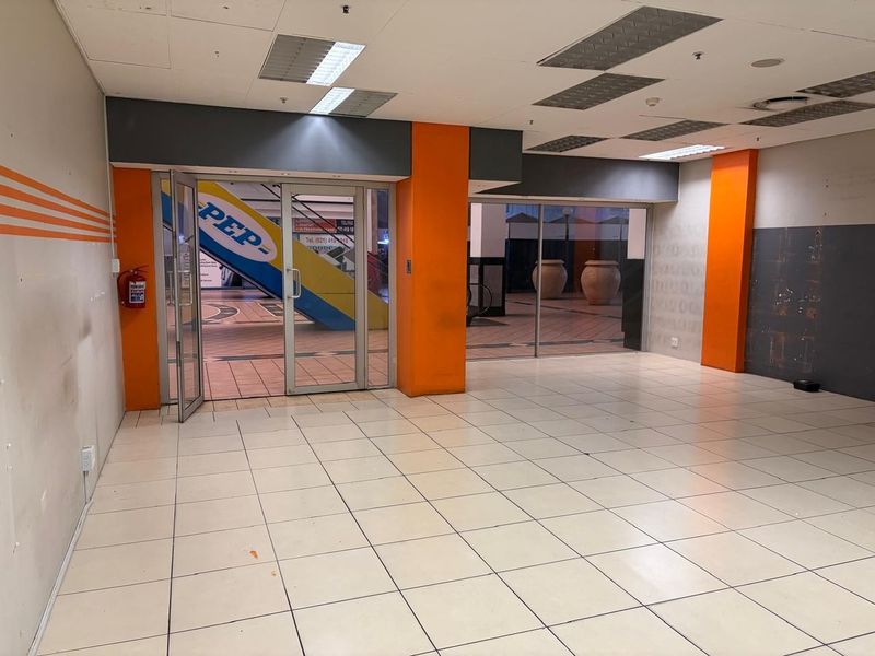 Retail Space To Rent in Cape Town City Centre, Cape Town - Photo 5