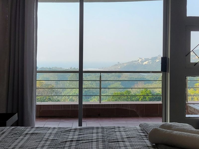 "8 Bedroom Coastal Home with 3 Flats, Borehole and Spectacular Sea Views" - Photo 7