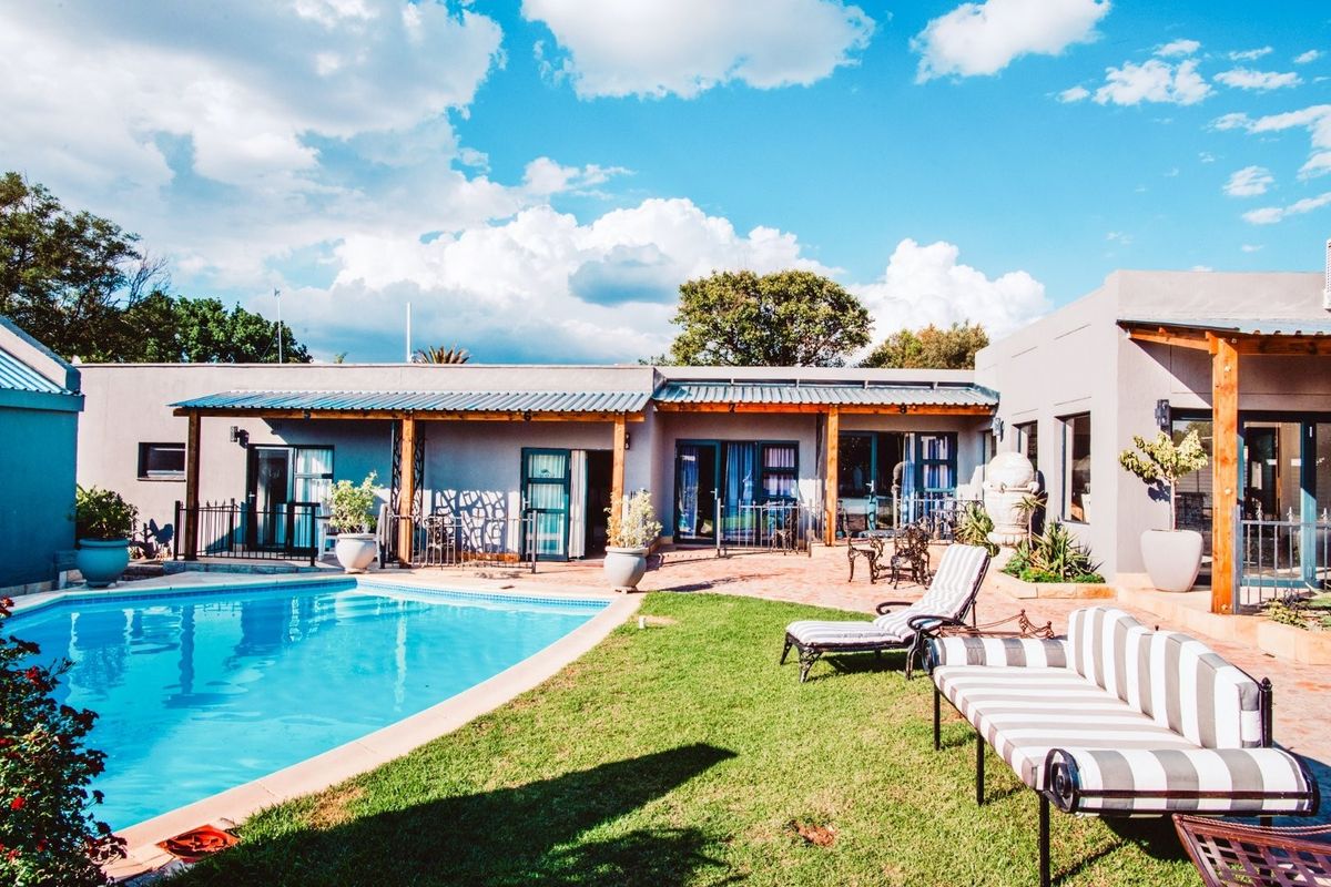 Guest House For Sale in Panorama, Kroonstad - Photo 3