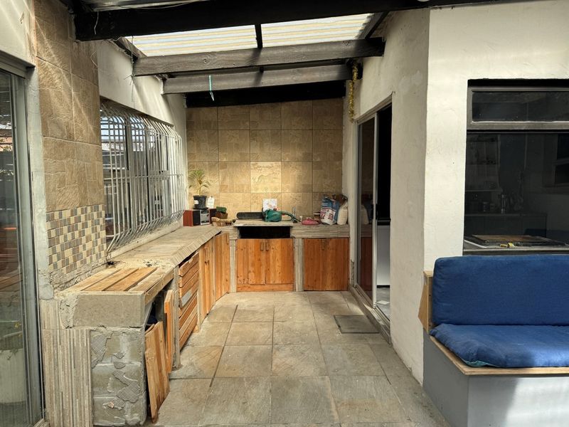 Spacious Home with Income Potential in Malibu Village! - Photo 9