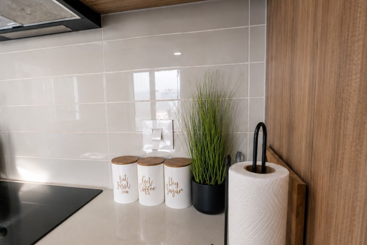 Luxury Fully Furnished Unit  |  1 Bedroom Rental Apartment | The Blyde Crystal Lagoon - Photo 4
