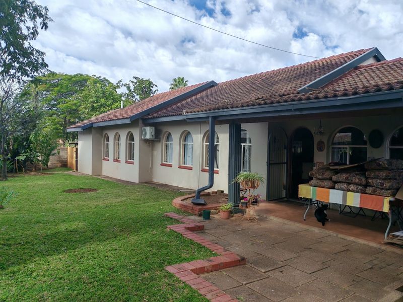 3-Bedroom Family Home in Bela Bela for sale - Photo 2