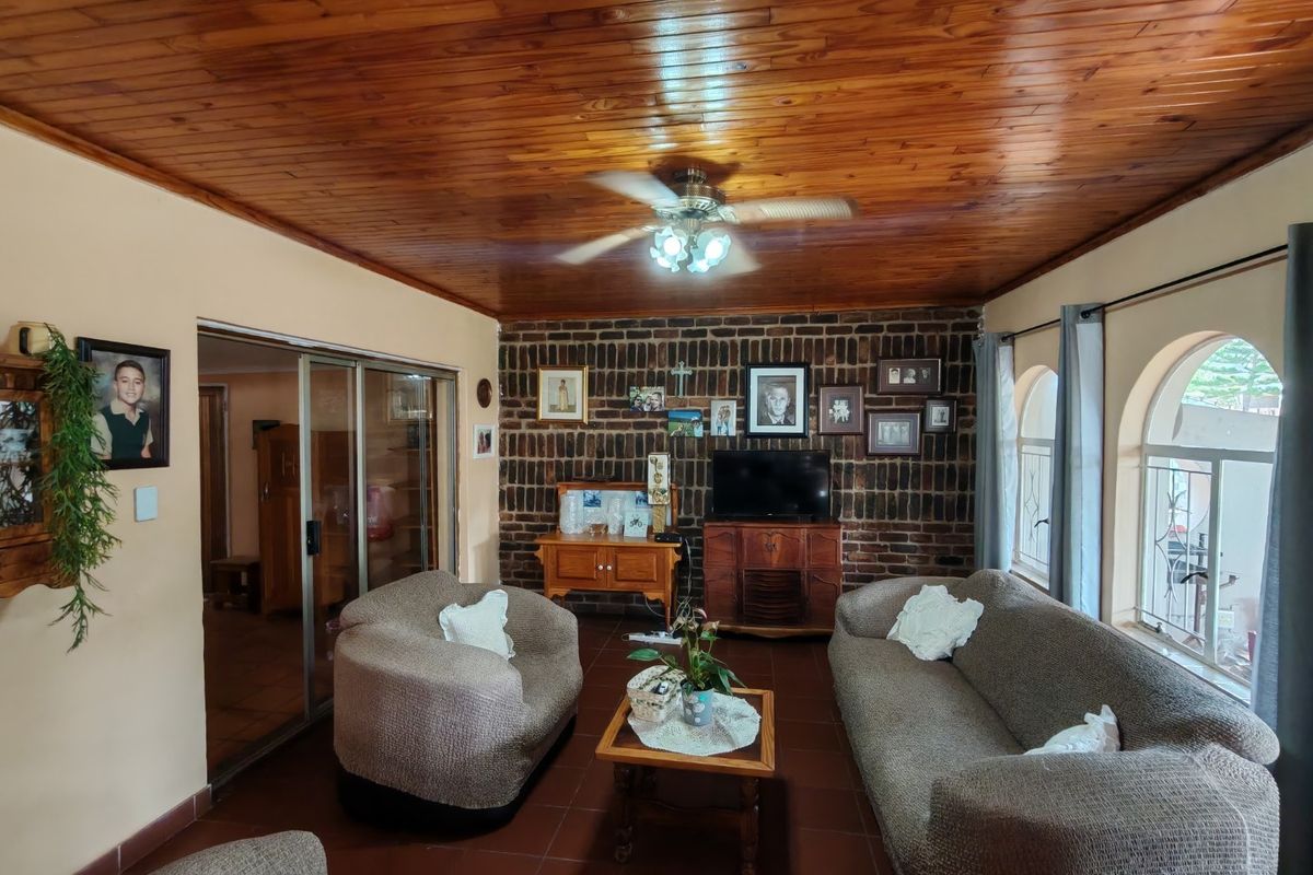 3-Bedroom Family Home in Bela Bela for sale - Photo 4