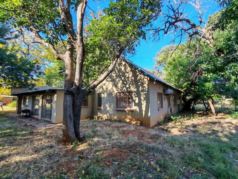Operational Chicken Farm for Sale - 20 Hectares in Bela Bela - Photo 8