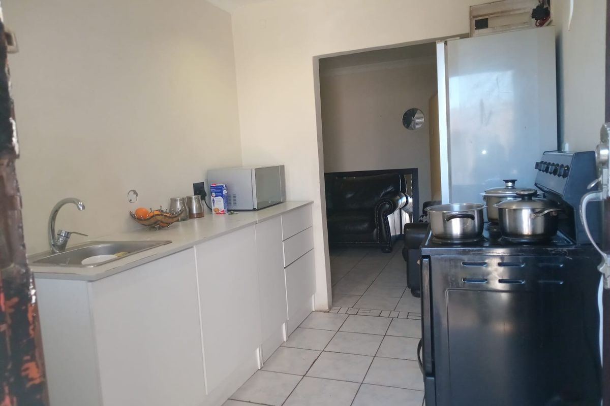 House For Sale in Meadowlands, Soweto - Photo 3