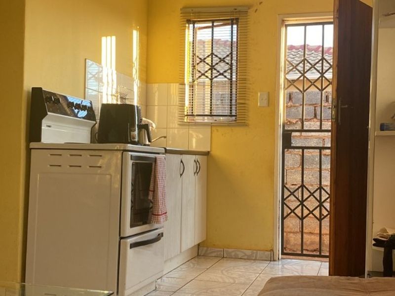 House To Rent in Protea Glen, Soweto - Photo 5
