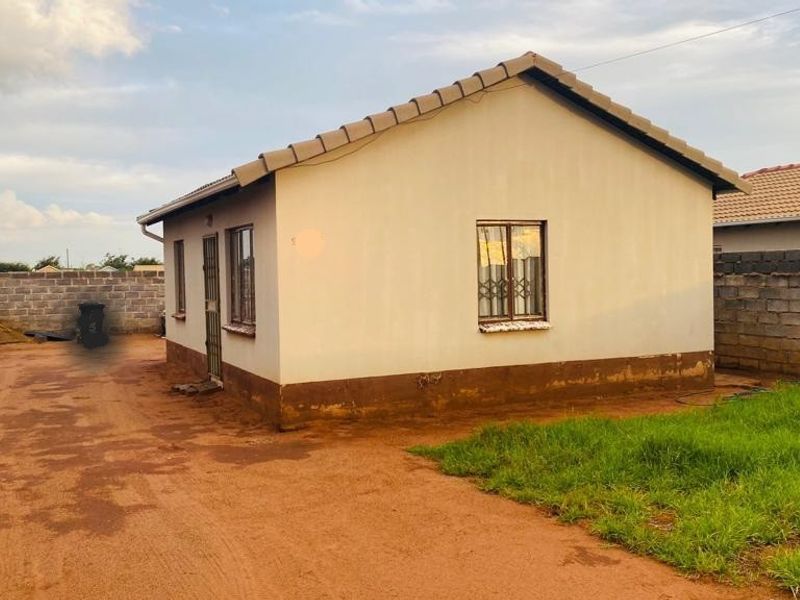 House To Rent in Protea Glen, Soweto - Photo 1