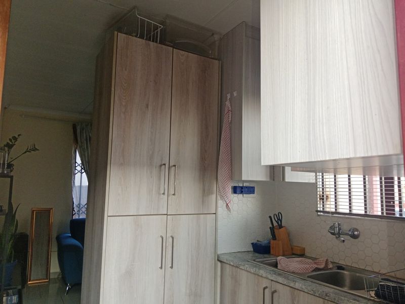 3 Bedroom House For Sale in Soshanguve East Ext 5, Soshanguve East, Soshanguve - Photo 3