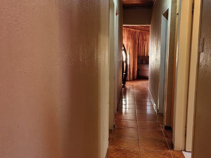 Family home To Let in  Flora Park, Polokwane - Photo 7