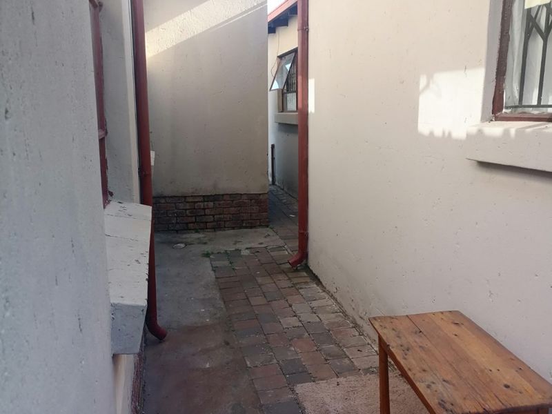House For Sale in Birch Acres, Kempton Park - Photo 9
