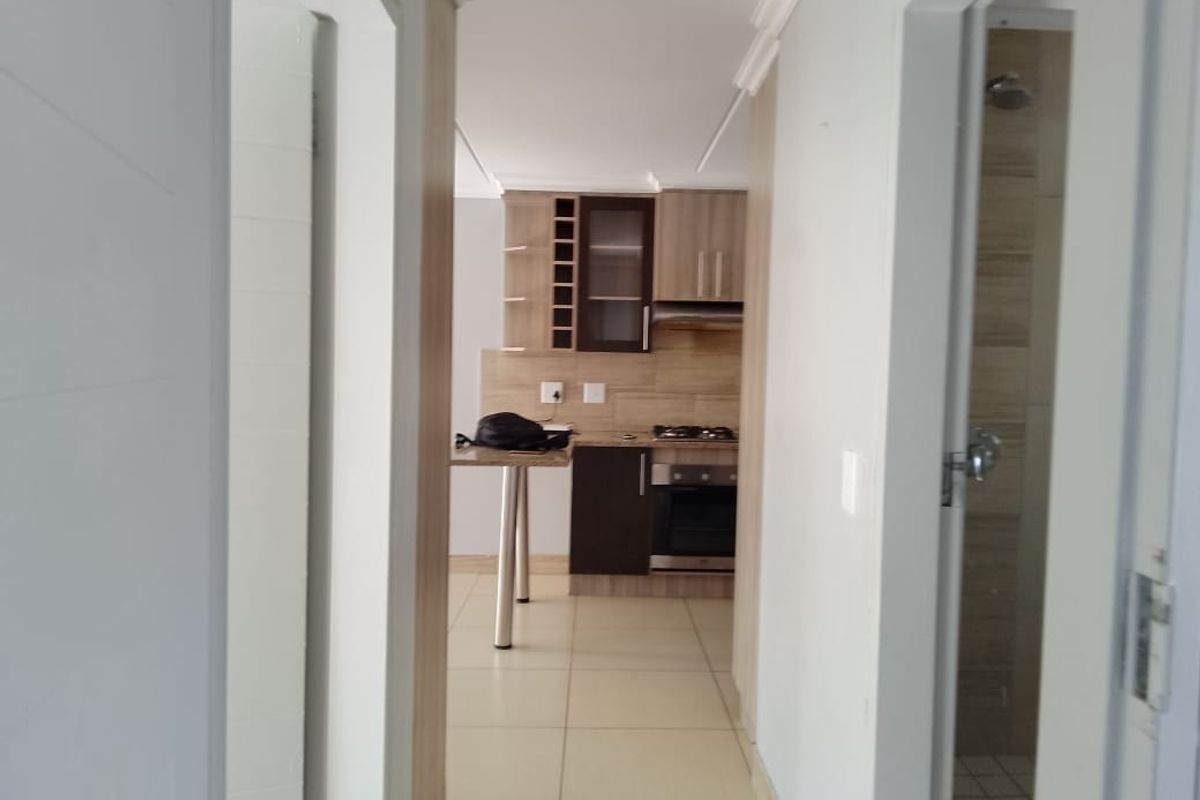 Splendid Apartment For Sale in Pretoria North, Pretoria - Photo 3