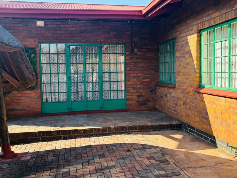 House For Sale in CW 4, Vanderbijlpark - Photo 5