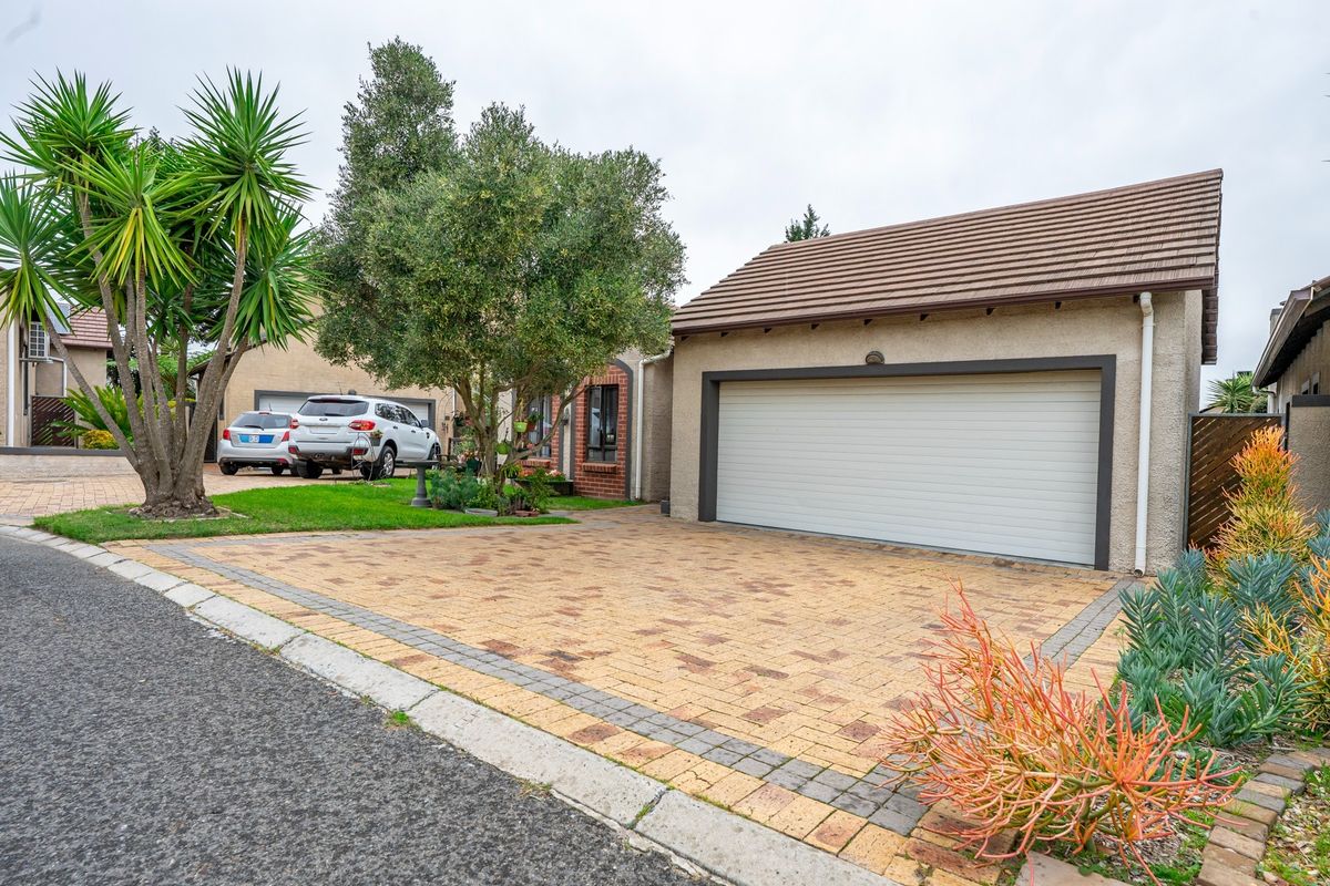 Rare Opportunity in Sought-After Rosemary Estate - Photo 3
