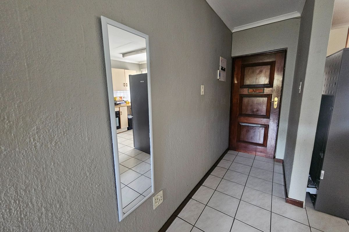 Apartment For Sale in Nelspruit Ext 11, Nelspruit - Photo 2