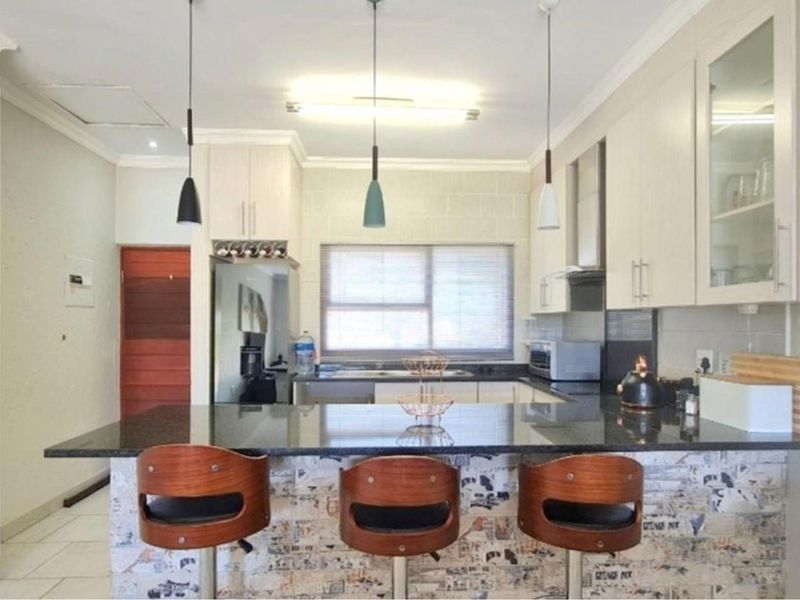 Apartment For Sale in Key West Estate, Hartbeespoort, North West - Photo 2