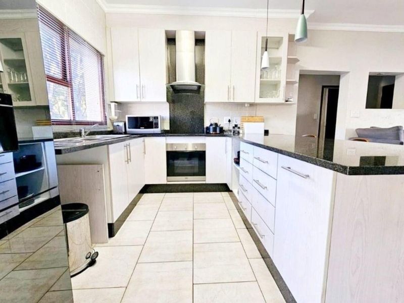 Apartment For Sale in Key West Estate, Hartbeespoort, North West - Photo 4