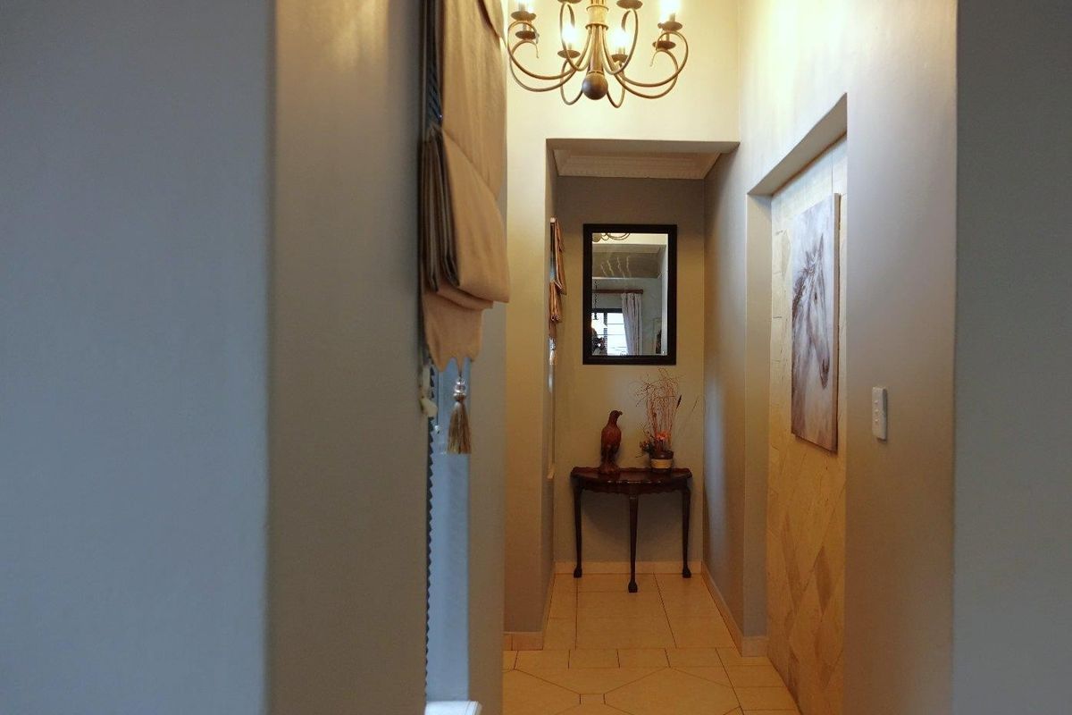 House For Sale in Bluewater Bay, Saldanha - Photo 2