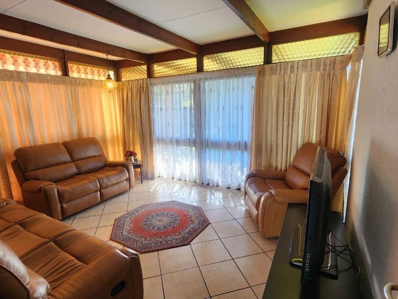 Spacious Family Home with Endless Potential in Jansen Park, Boksburg - Photo 7