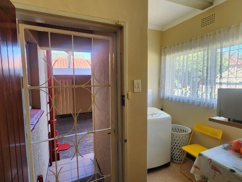 Spacious Family Home with Endless Potential in Jansen Park, Boksburg - Photo 4