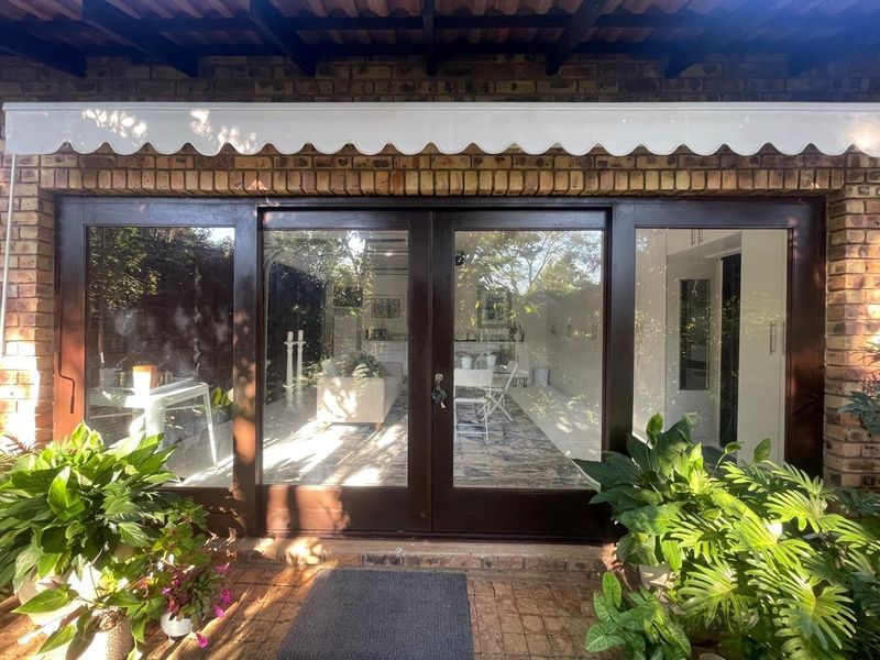 Fully Furnished, Cottage To Rent in White River Country Estate - Photo 2