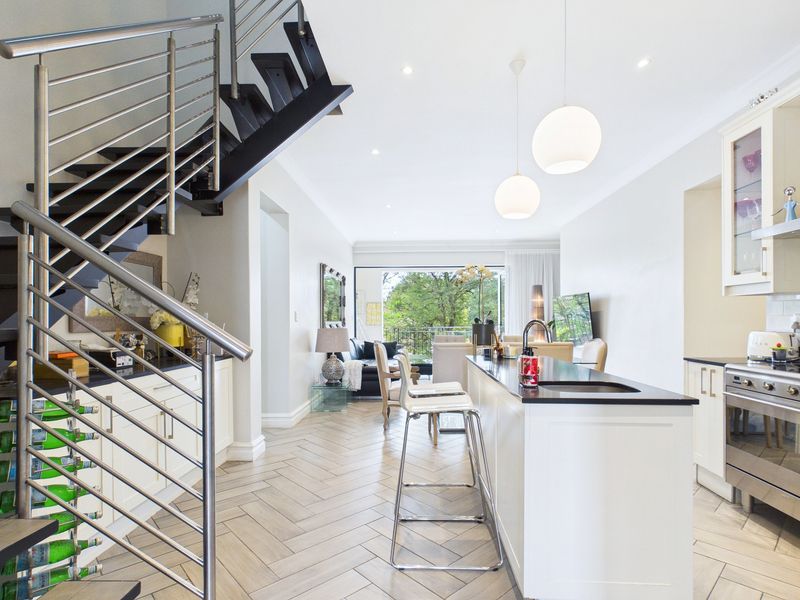 Bryanston Hotel-Style Penthouse Bliss - Photo 1