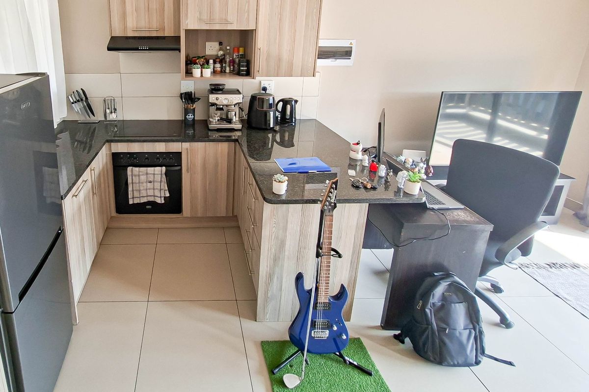 Apartment For Sale in Secure Village - Photo 4