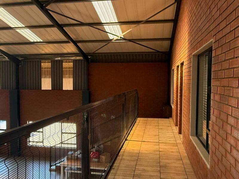 Industrial Property To Rent in SAE Business Park, Middelburg - Photo 2