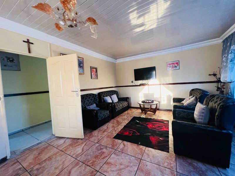 House For Sale in Vanderbijlpark CW 5, Vanderbijlpark CW, Vanderbijlpark - Photo 9