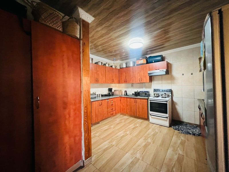 House For Sale in Vanderbijlpark CW 5, Vanderbijlpark CW, Vanderbijlpark - Photo 4