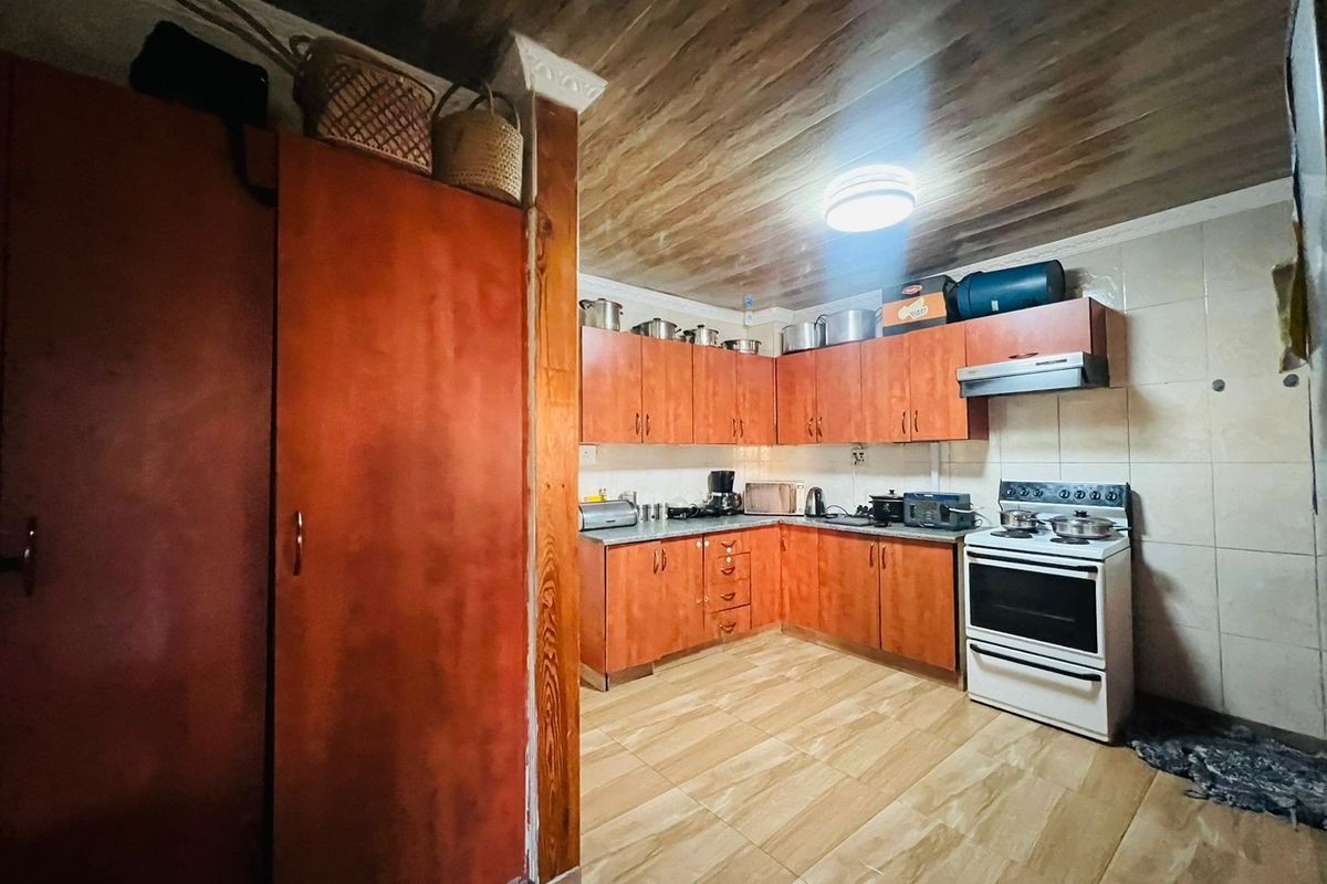 House For Sale in Vanderbijlpark CW 5, Vanderbijlpark CW, Vanderbijlpark - Photo 3
