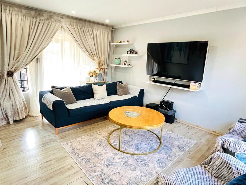 Townhouse For Sale in Monavoni, Centurion - Photo 6