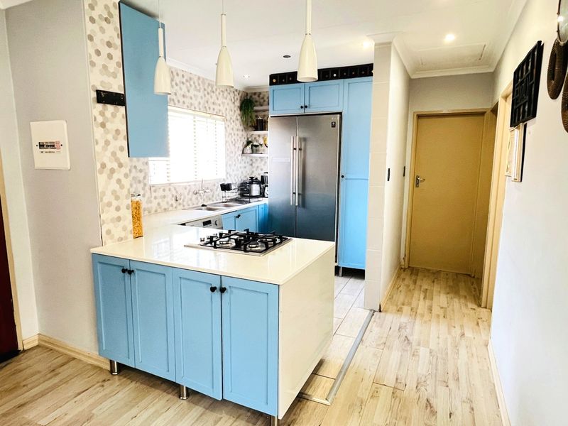 Townhouse For Sale in Monavoni, Centurion - Photo 3