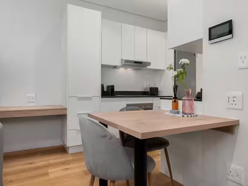 Modern Studio Apartment - The Carrington, Loop Street - Photo 9