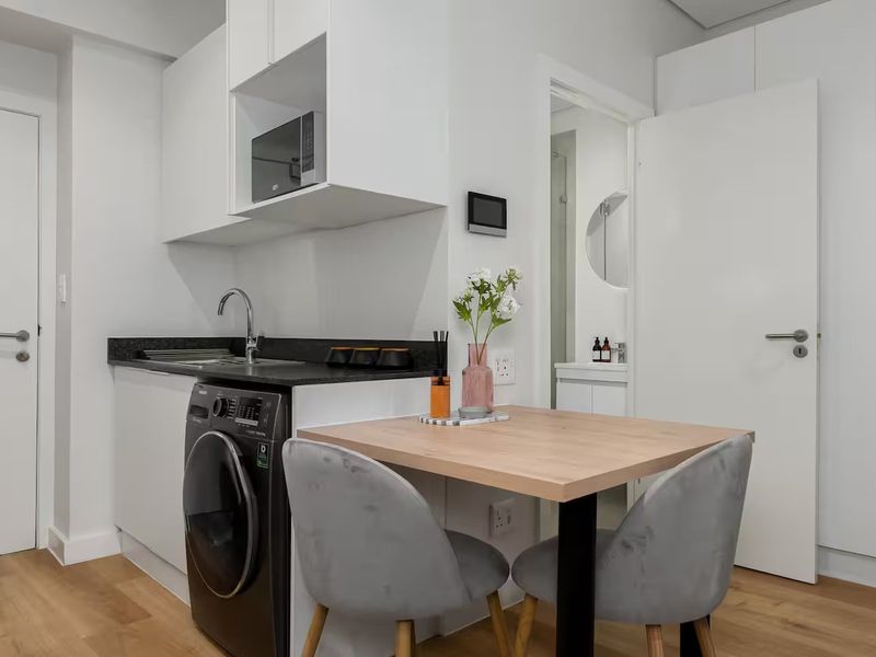 Modern Studio Apartment - The Carrington, Loop Street - Photo 4