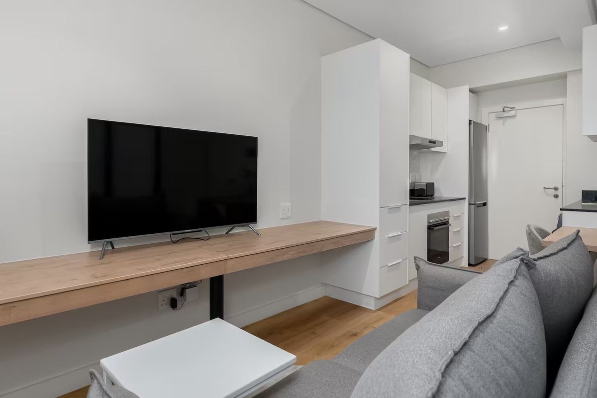 Modern Studio Apartment - The Carrington, Loop Street - Photo 2