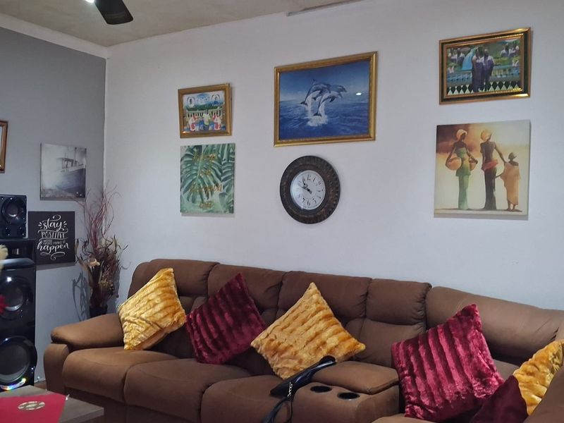 3 Bedroomed Family Home For Sale in Goodwood - Photo 7