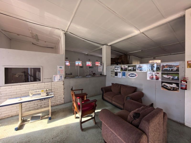 Positive Cash Flow Day One! Secure Dual-Tenant Commercial Property For Sale in Kimberley Central - Photo 5